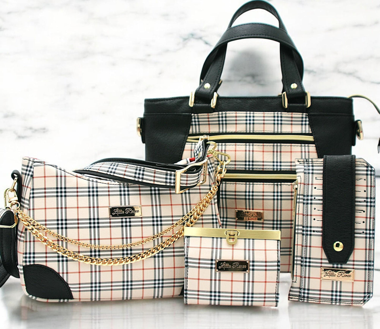 I have created a collection using the tartan tan, black and red vinyl. The collection consists of the apotheary, annabelle, accordion wallet and purse pal slim wallet