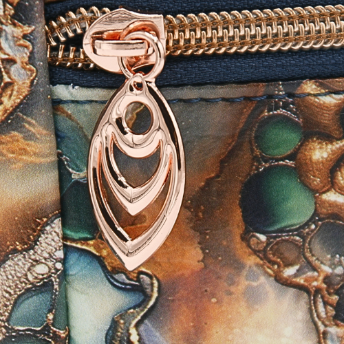 Rose gold hardware accents – Elevates the design with a touch of modern luxury.