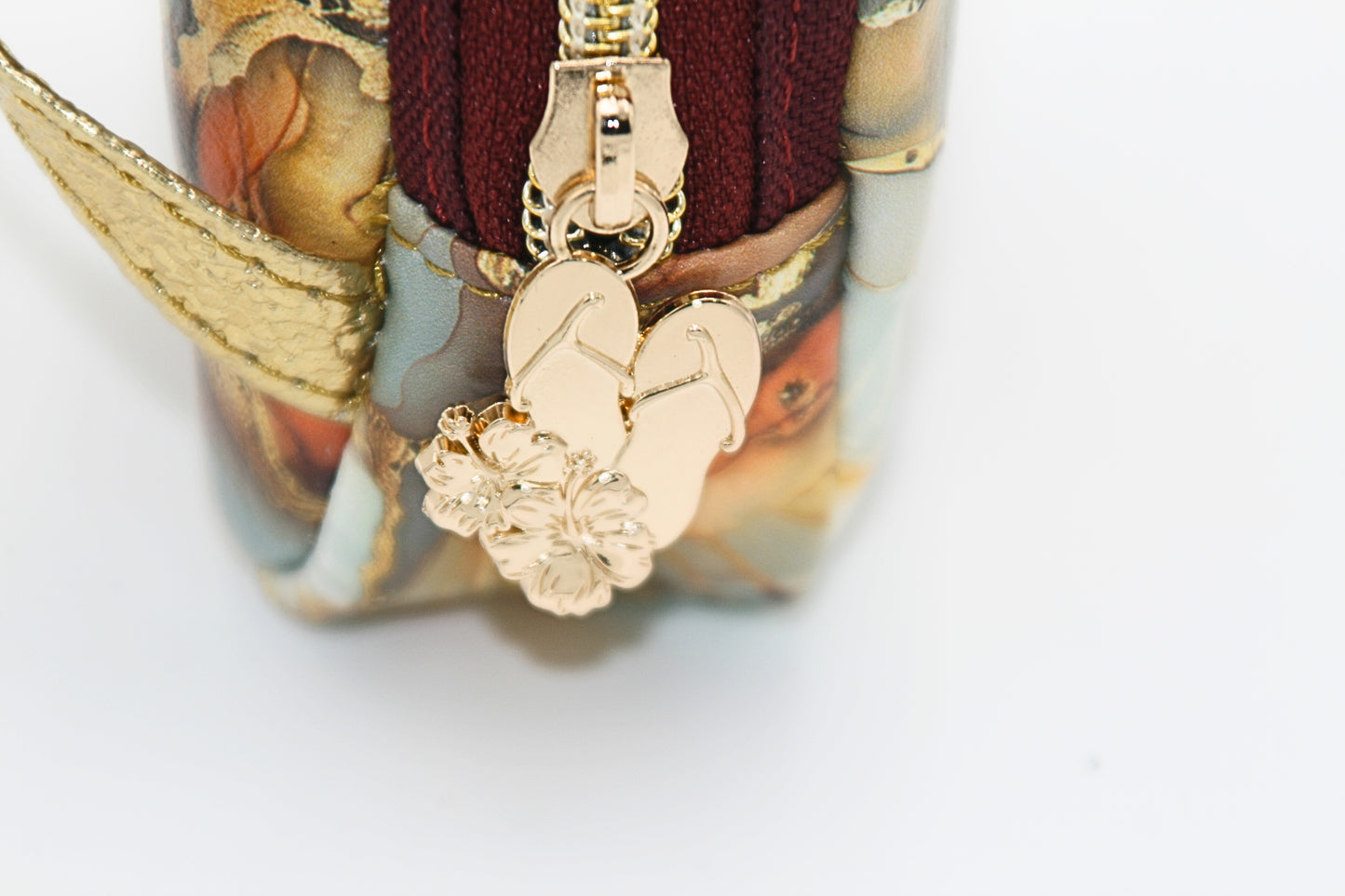 The zipper closure with flip-flop zipper pulls for easy opening  